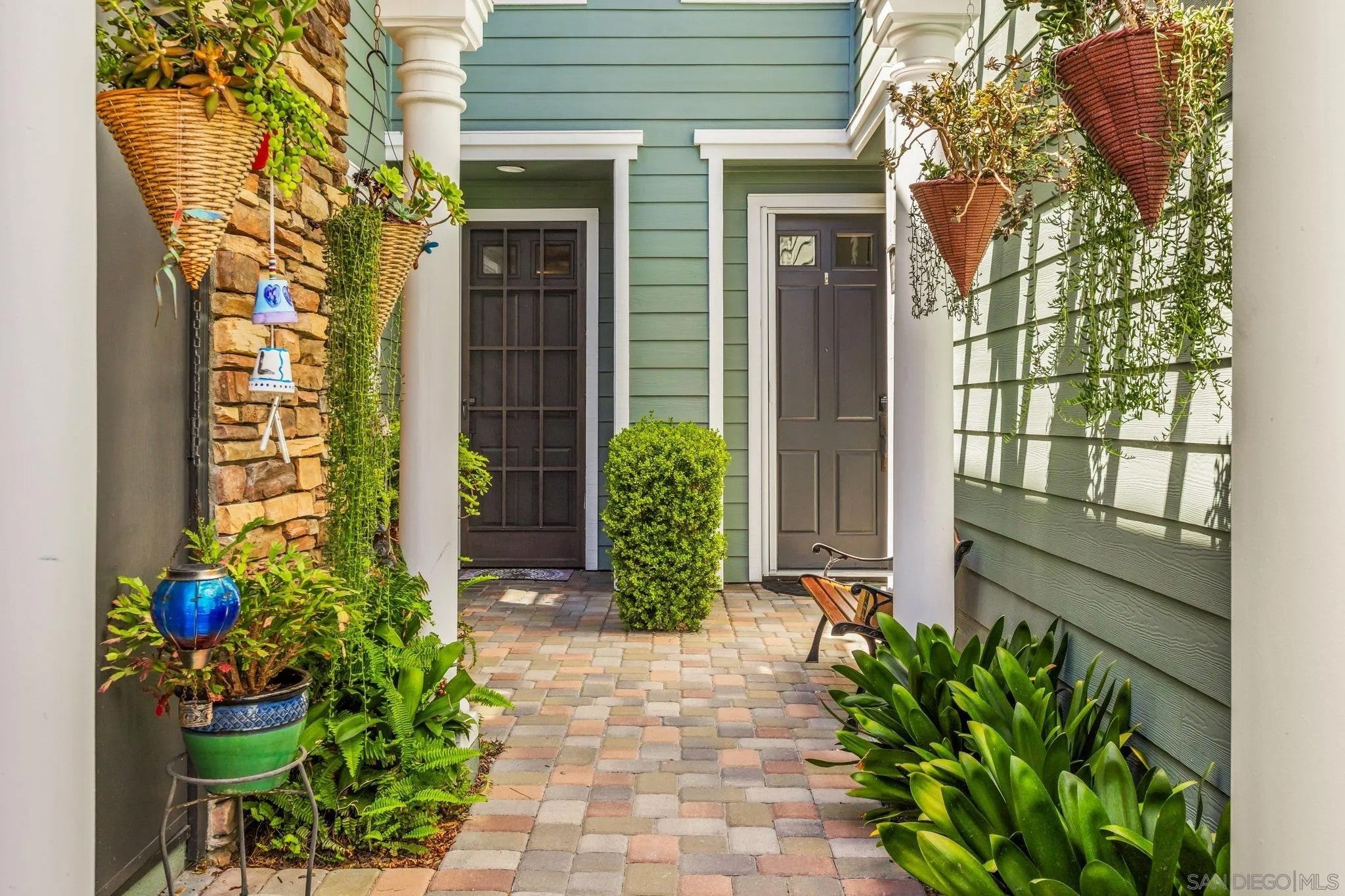 4788 Beachwood