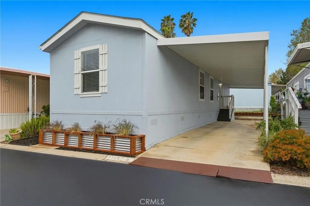 Photo of 2193 Los Feliz Dr #6, Thousand Oaks, CA 91362 (MLS # WS26042699)