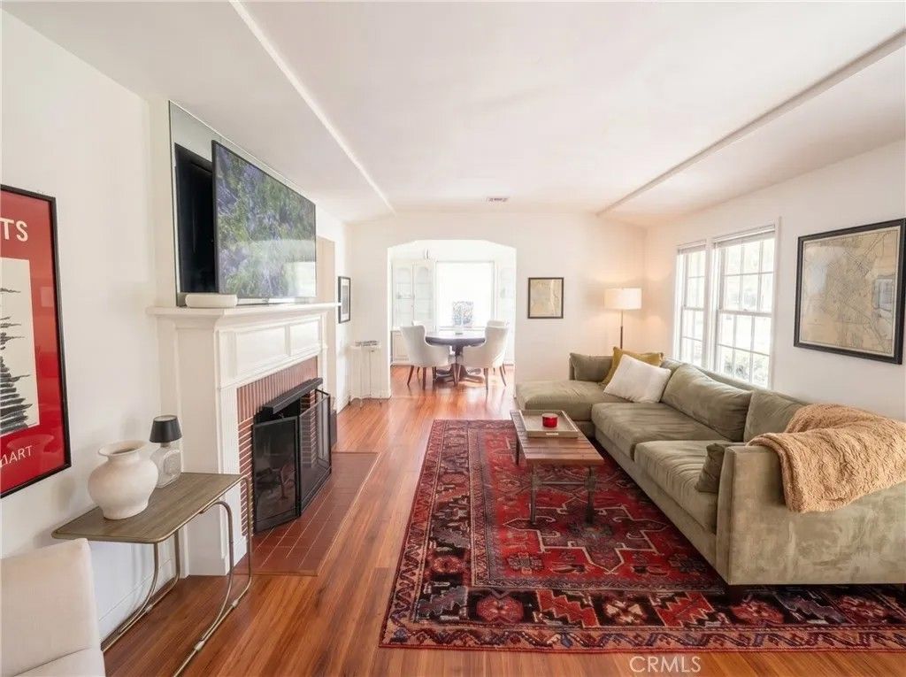 Photo of 4332 Sunnyslope Ave, Sherman Oaks, CA 91423 (MLS # SR26076238)