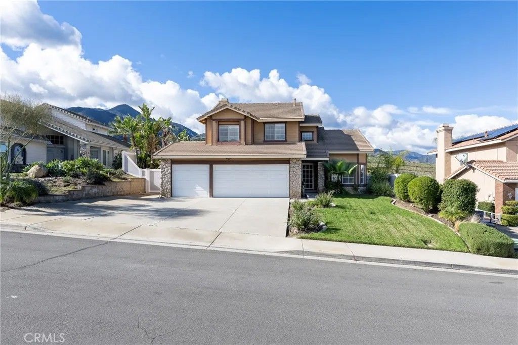 Photo of 27353 Echo Canyon Court, Corona, CA 92883 (MLS # OC25276361)