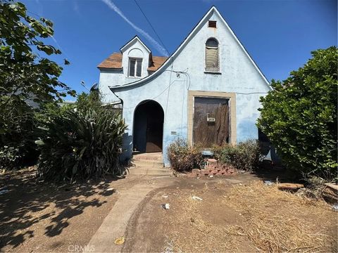 Photo of 419 N Mott St, Los Angeles, CA 90033 (MLS # DW26069552)