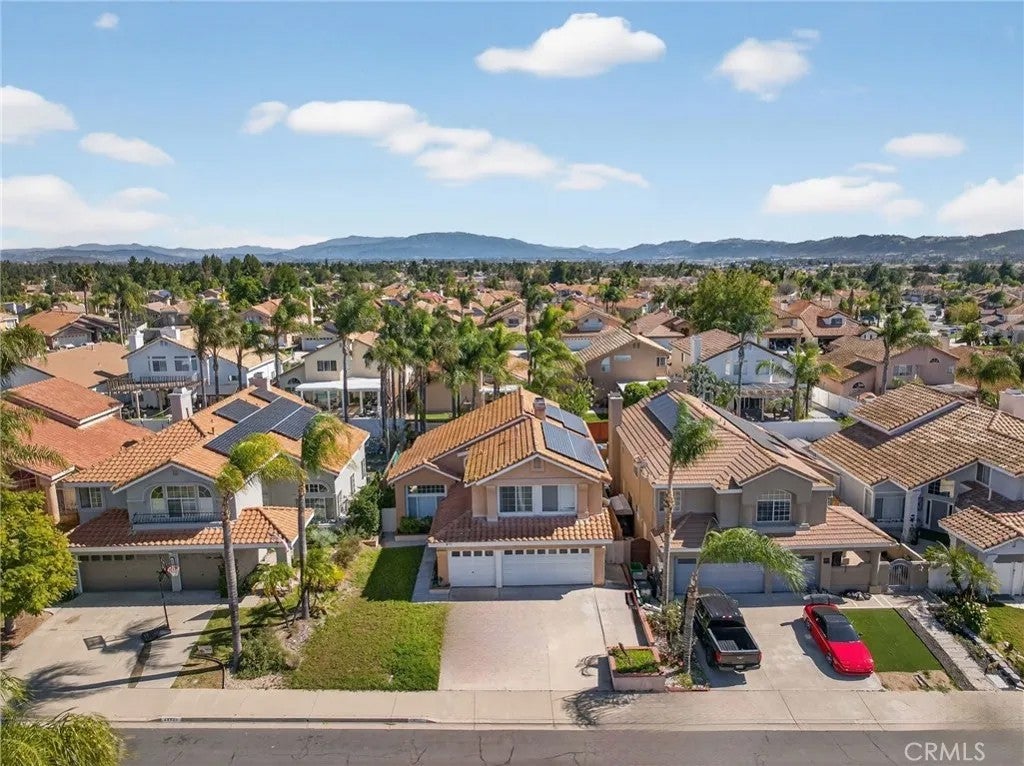Photo of 40711 Mountain Pride Drive, Murrieta, CA 92562 (MLS # SW26088059)