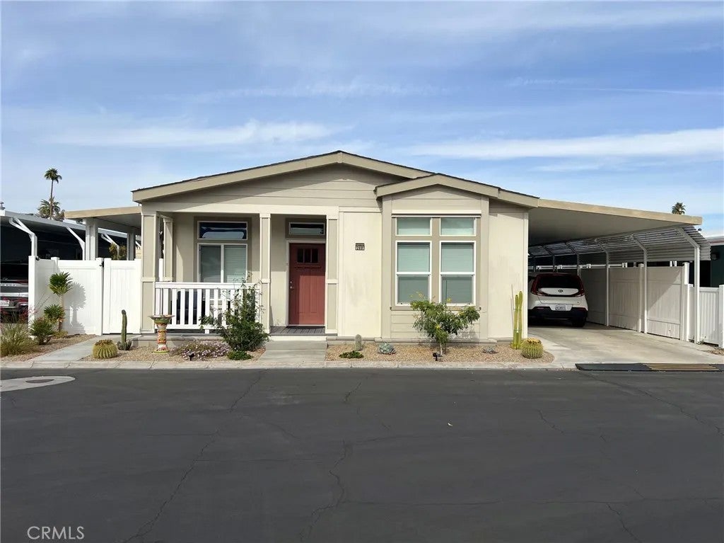 Photo of 268 Encino Dr, Palm Springs, CA 92264 (MLS # OC26035765)