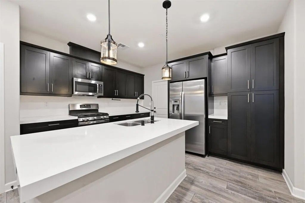 Photo of 1118 Delpy View, Vista, CA 92084 (MLS # NDP2603071)