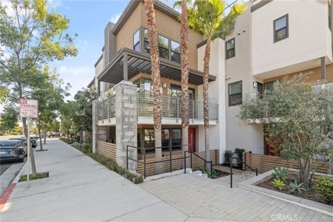 Photo of 719 S Grable CIR, Orange, CA 92868 (MLS # OC26084685)
