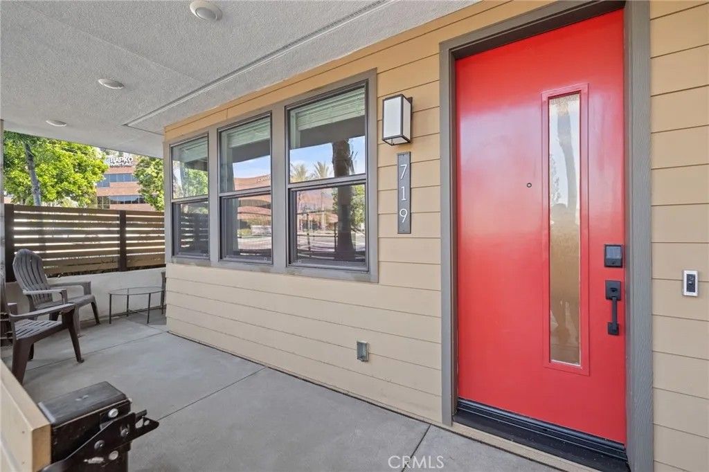 Photo of 719 S Grable CIR, Orange, CA 92868 (MLS # OC26084685)