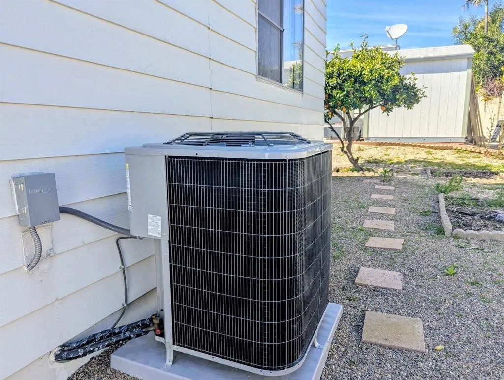 650 S Rancho Santa Fe Rd. 52