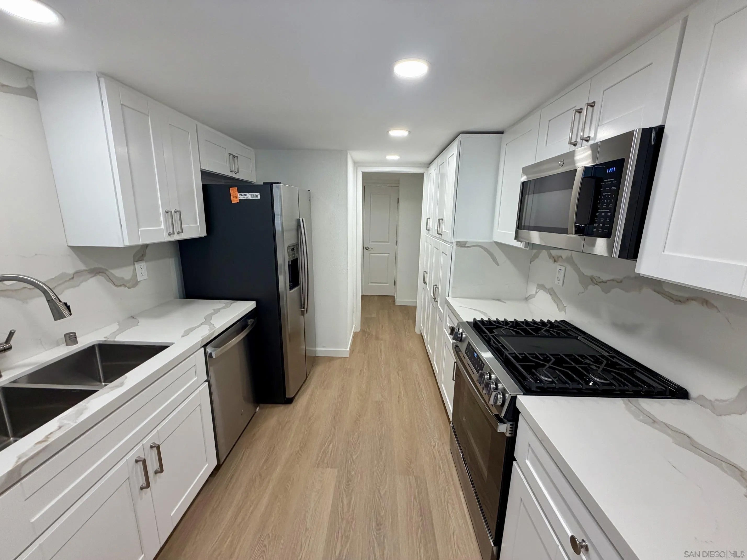376 Center St. 154