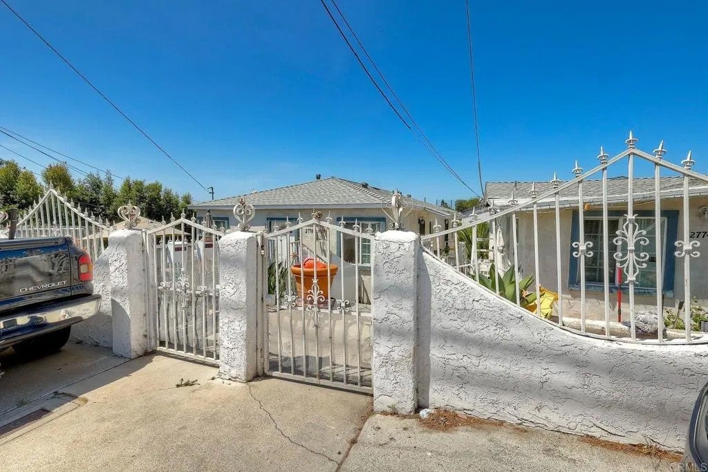 2774-Vista Vista Way