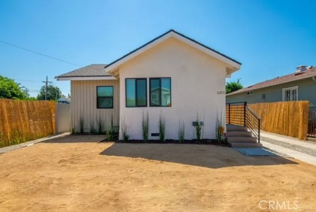 Photo of 2672 Newell, Los Angeles, CA 90039 (MLS # WS25253863)