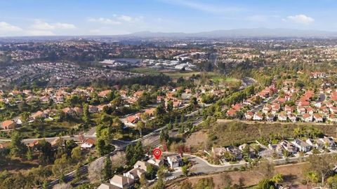 Tiny photo for 1959 Oxford Court, Vista, CA 92081 (MLS # NDP2600577)