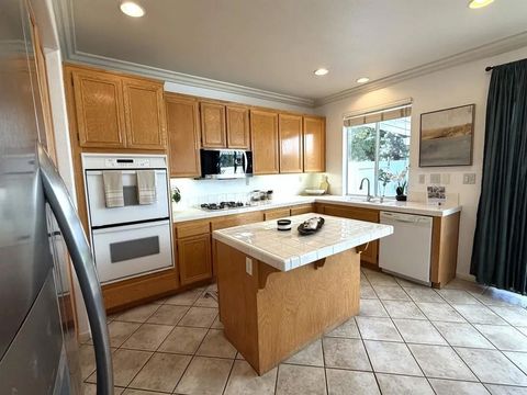 Tiny photo for 1959 Oxford Court, Vista, CA 92081 (MLS # NDP2600577)