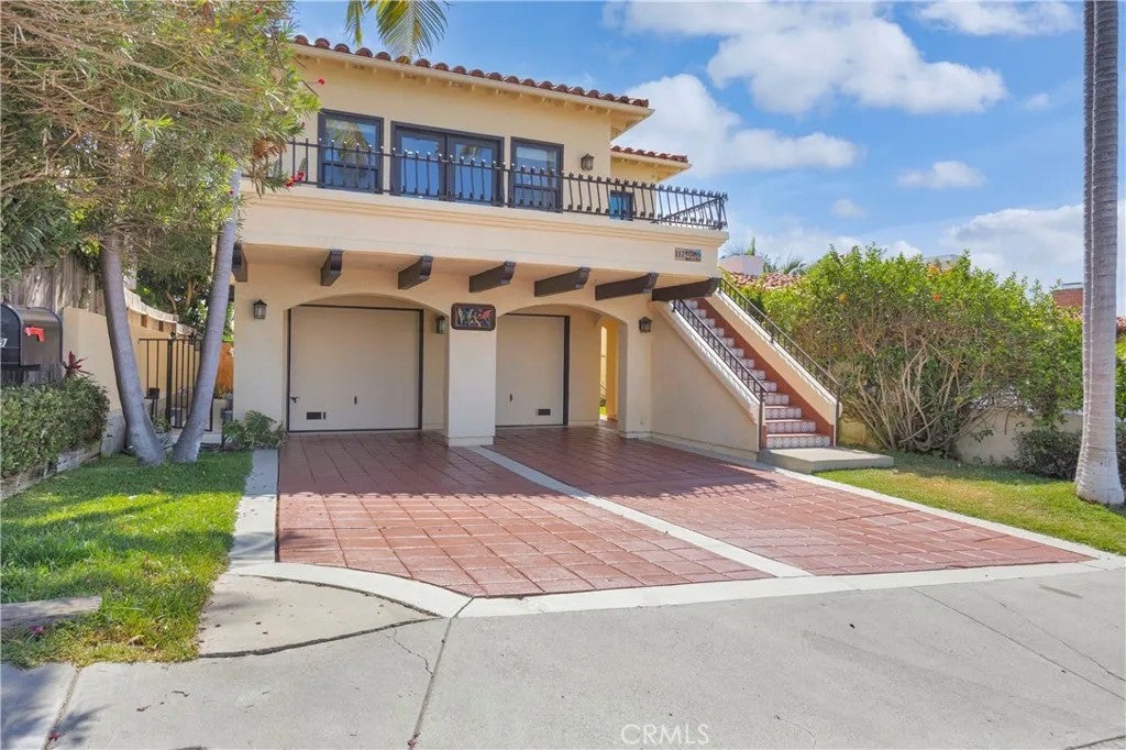 117 Avenida Pelayo