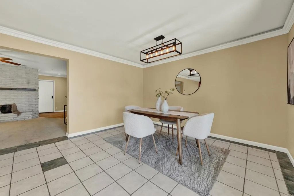 44552 La Paz Road