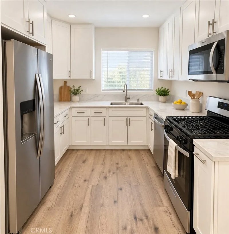 11689 Chandler