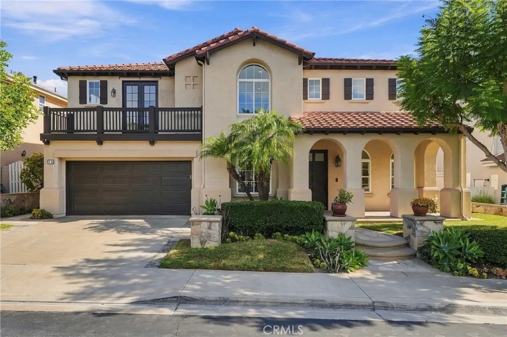 16 Groveside