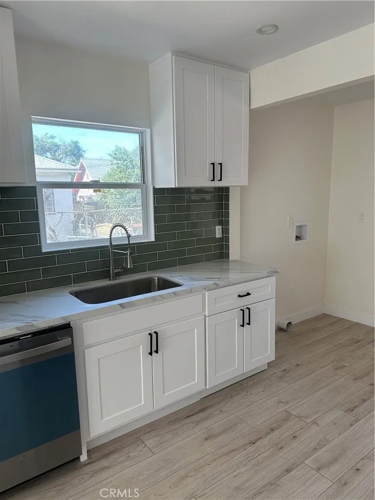 244 E 10th