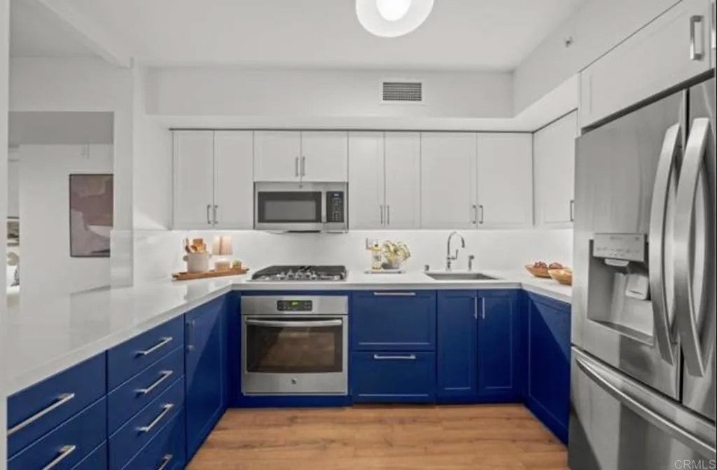 500 W Harbor Drive West 318