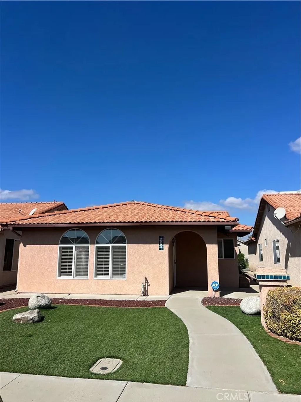 Photo of 446 Camino Corto, San Jacinto, CA 92582 (MLS # CV25233455)