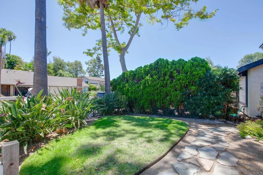 958 Woodgrove Dr