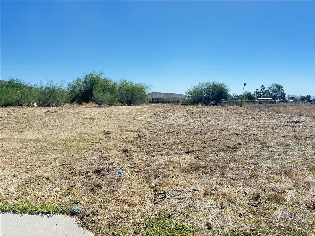 Photo of 0 Commonwealth, Hemet, CA 92543 (MLS # SW26224247)