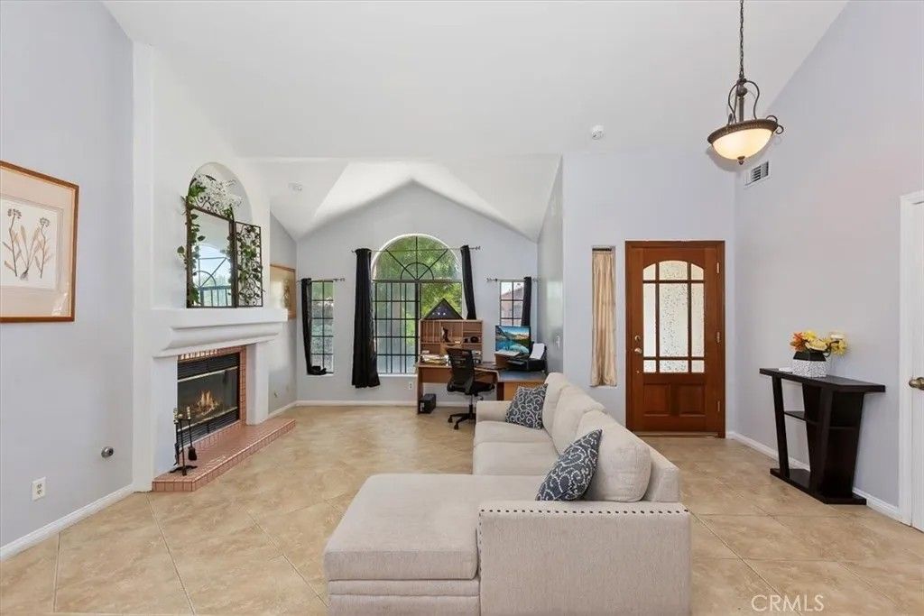 Photo of 26572 Mainsail Ln, Helendale, CA 92342 (MLS # IV25267541)