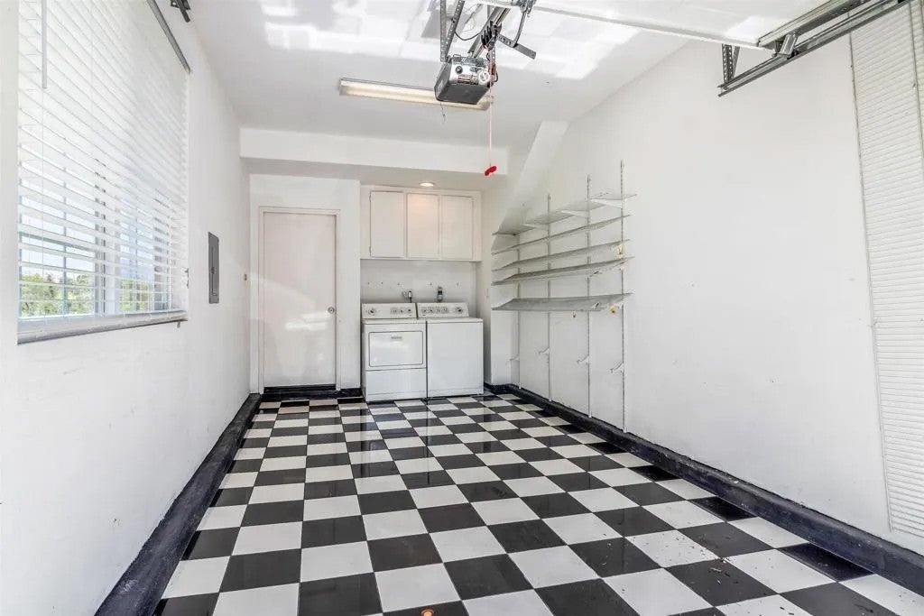 1333 Burgundy Drive