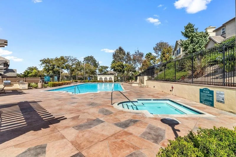1333 Burgundy Drive