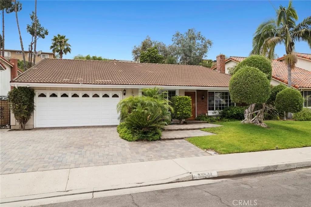 27201 Galvez