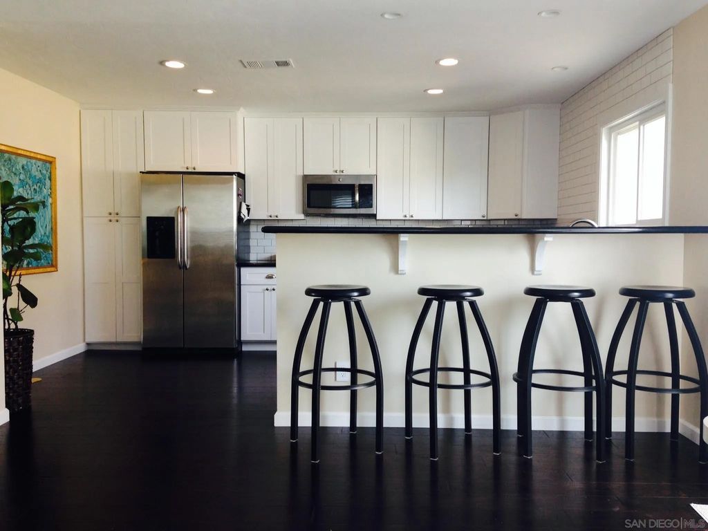 Photo of 357 Winsome Pl, Encinitas, CA 92024 (MLS # 240018172)