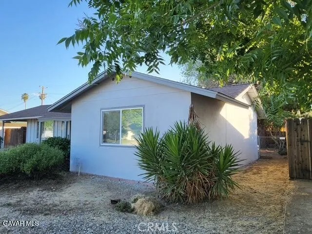 325 Oak Fair