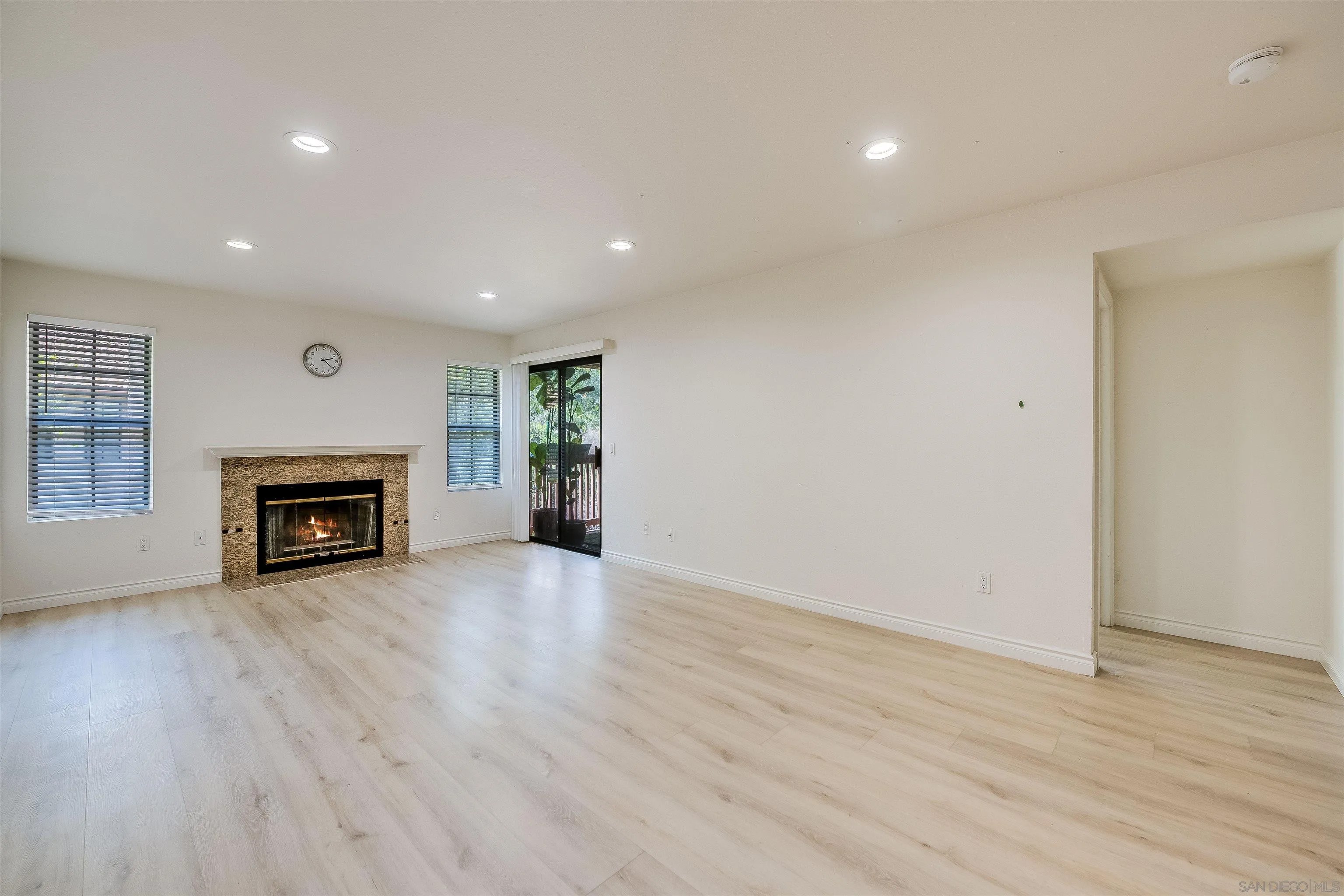 12051 Alta Carmel Ct 208