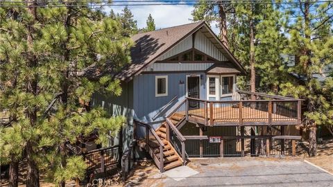 Photo of 42672 Juniper Drive, Big Bear Lake, CA 92315 (MLS # IG26071817)