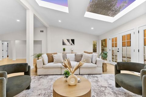 2128 Missouri St San Diego CA 92109