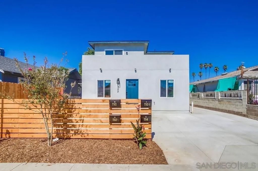 Photo of 752 W 9th Avenue, Escondido, CA 92025 (MLS # 250040243)