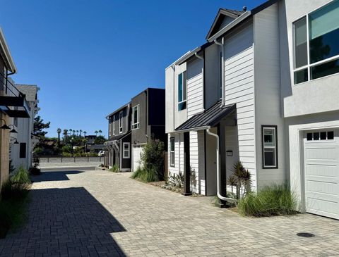 Tiny photo for 557 N Vulcan Ave, Encinitas, CA 92024 (MLS # 250040806)