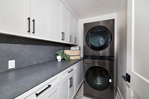 Tiny photo for 557 N Vulcan Ave, Encinitas, CA 92024 (MLS # 250040806)