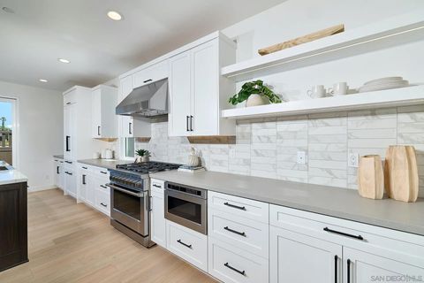 Tiny photo for 557 N Vulcan Ave, Encinitas, CA 92024 (MLS # 250040806)