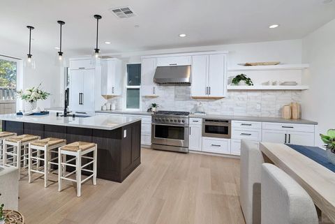 Tiny photo for 557 N Vulcan Ave, Encinitas, CA 92024 (MLS # 250040806)