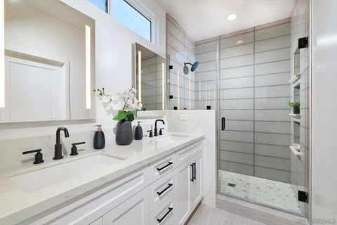 Tiny photo for 557 N Vulcan Ave, Encinitas, CA 92024 (MLS # 250040806)