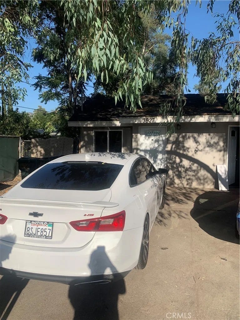 Photo of 3927 Acre LN, San Bernardino, CA 92405 (MLS # CV26201205)
