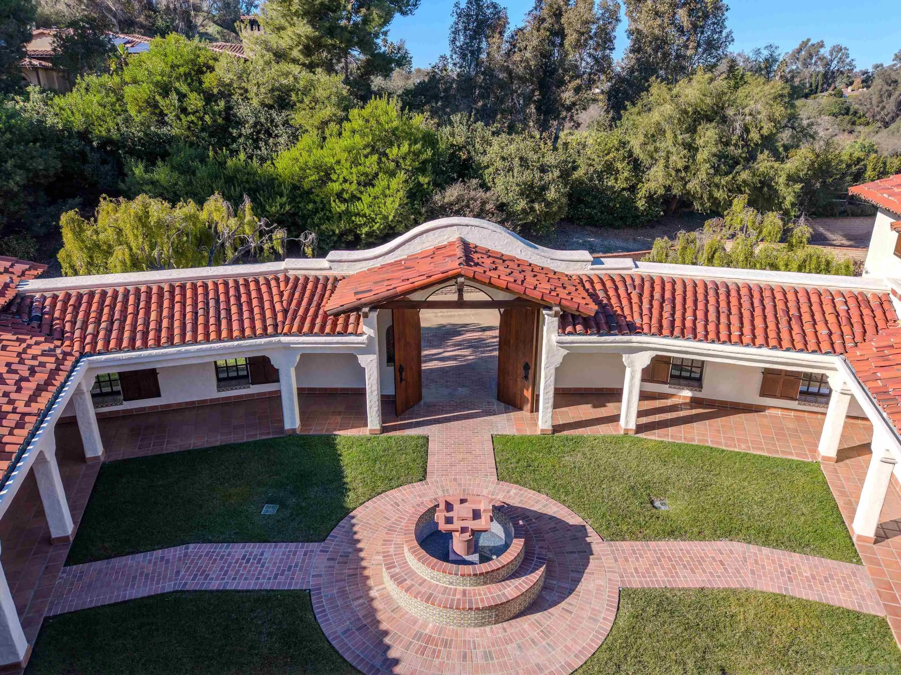 5443 Calzada Del Bosque