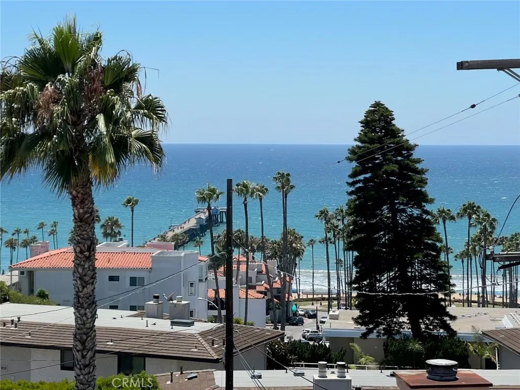 408 Avenida Santa Barbara B