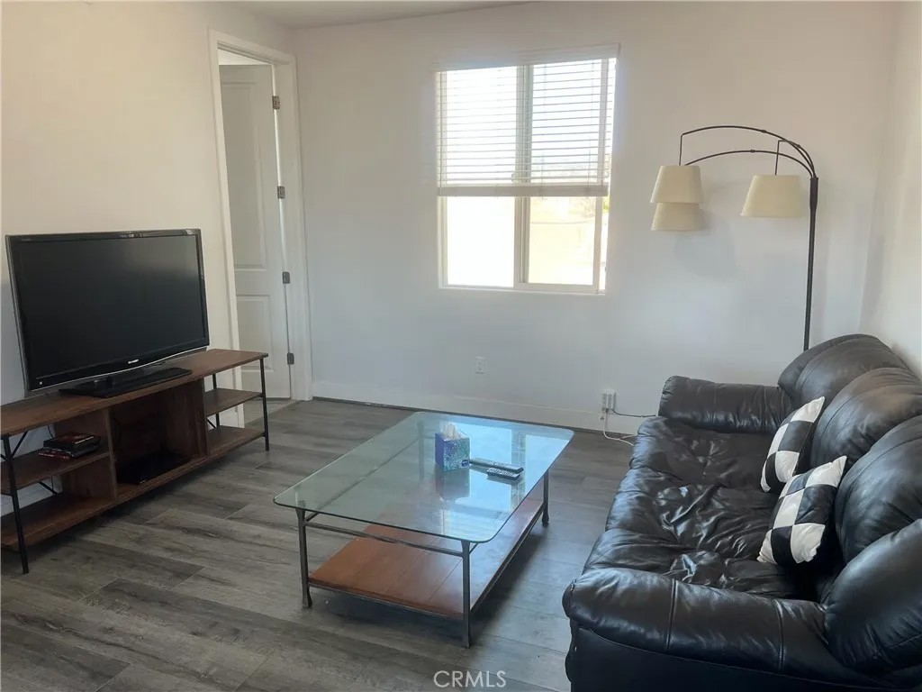 408 Avenida Santa Barbara B