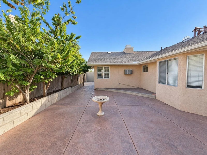 1761 Olamar Way
