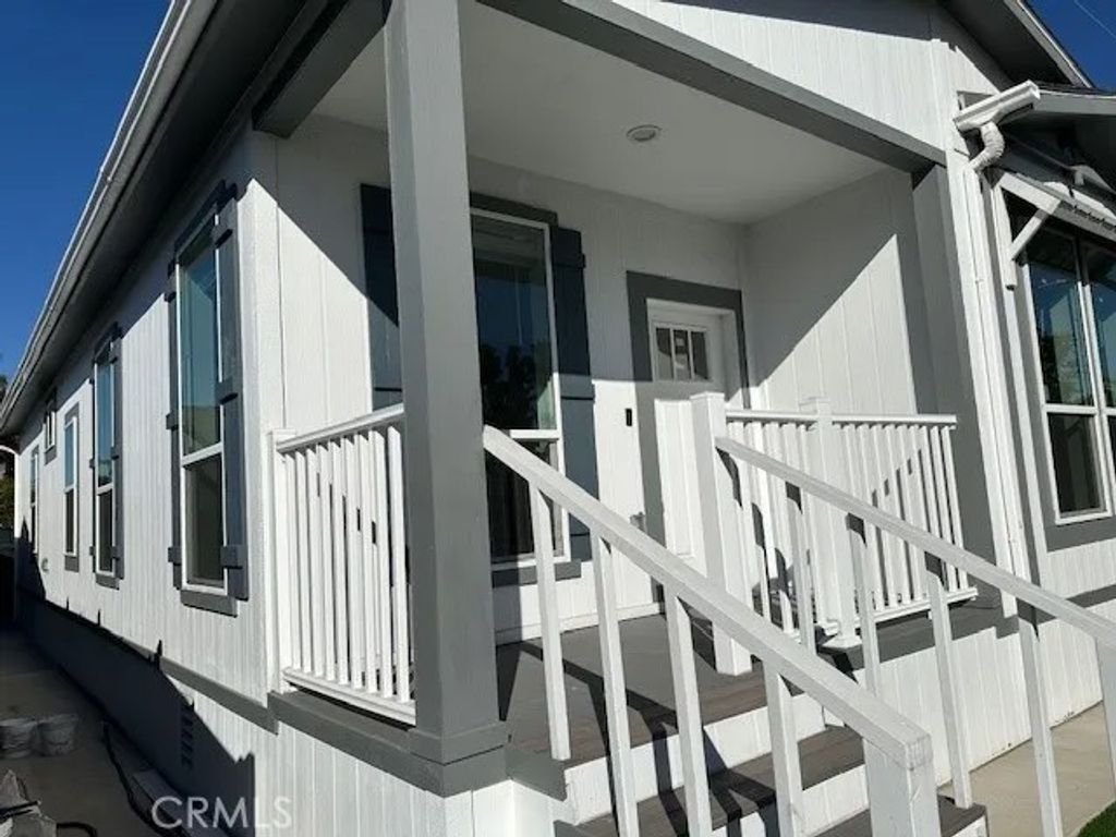 Photo of 1509 Goodwin Dr #B, Vista, CA 92084 (MLS # OC26019485)