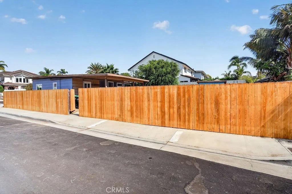 2242 Orchard Drive