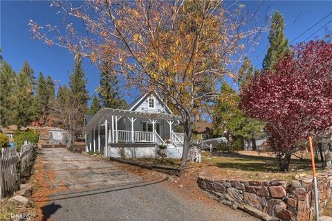 Tiny photo for 39246 Willow Landing, Big Bear Lake, CA 92315 (MLS # IG25246771)