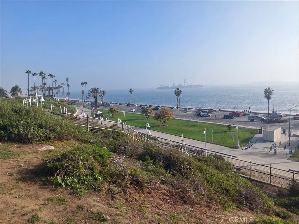 Photo of 1720 E 2nd St, Long Beach, CA 90802 (MLS # WS25281992)