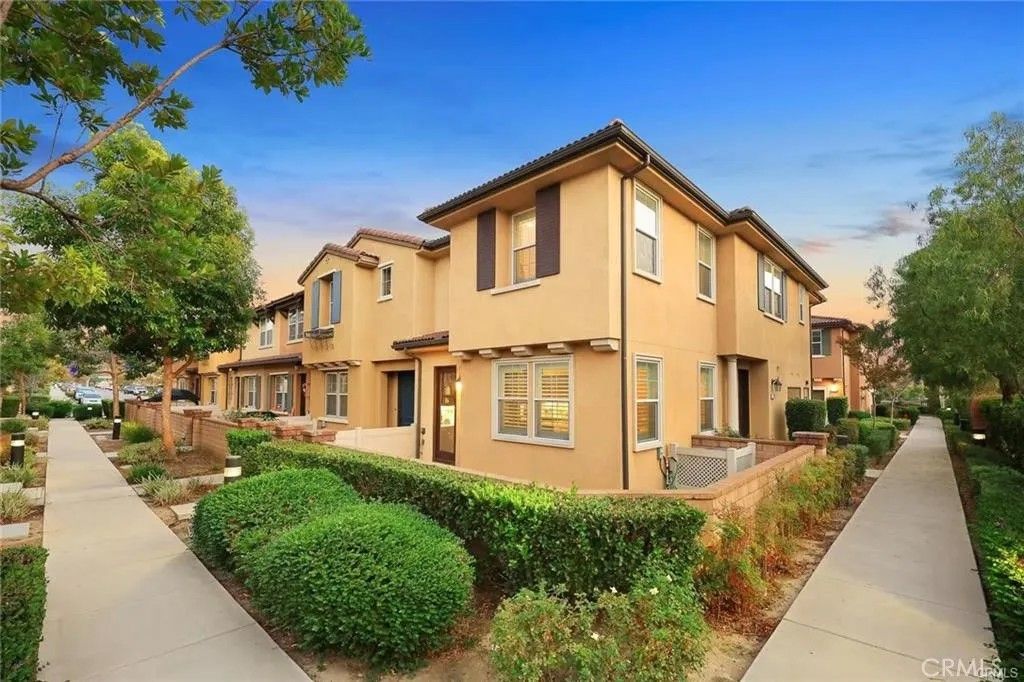 Photo of 721 N Via Dolcetto, Ontario, CA 91764 (MLS # AR26011892)